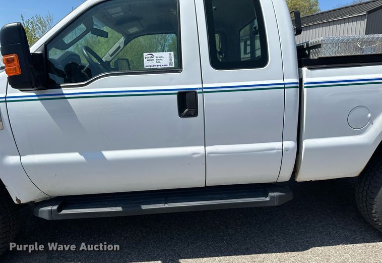 image for item EB2535 2008 Ford F350 Super Duty XLT SuperCab pickup truck