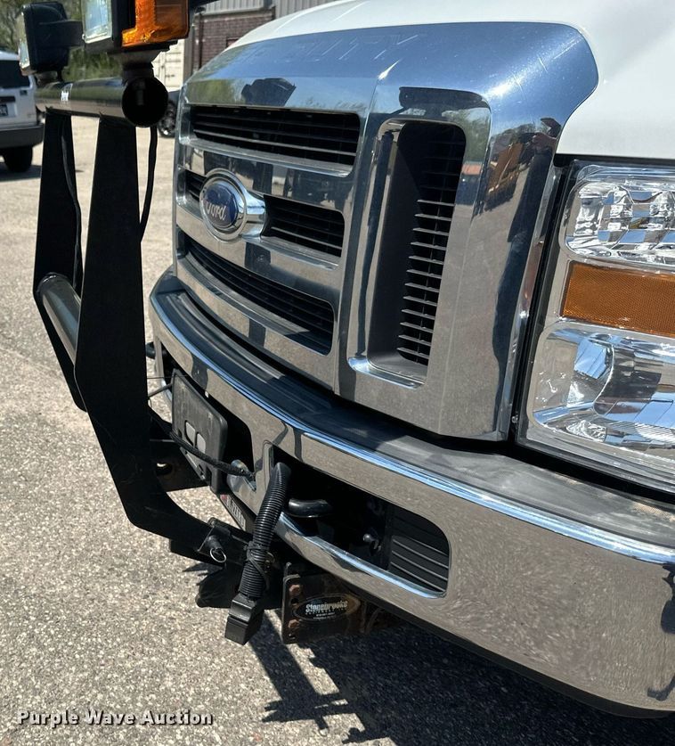 image for item EB2535 2008 Ford F350 Super Duty XLT SuperCab pickup truck