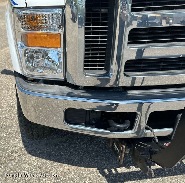 image for item EB2535 2008 Ford F350 Super Duty XLT SuperCab pickup truck