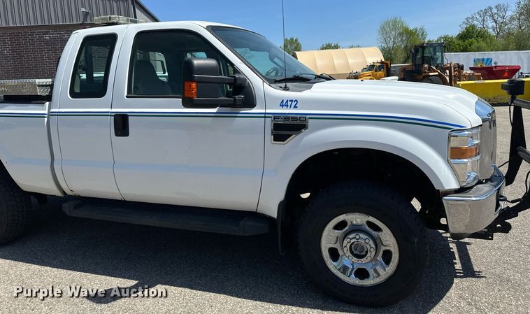 image for item EB2535 2008 Ford F350 Super Duty XLT SuperCab pickup truck
