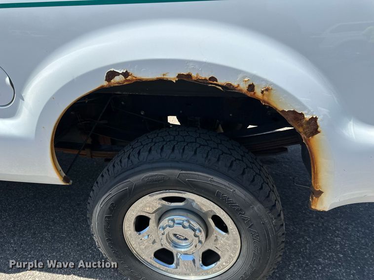 image for item EB2535 2008 Ford F350 Super Duty XLT SuperCab pickup truck