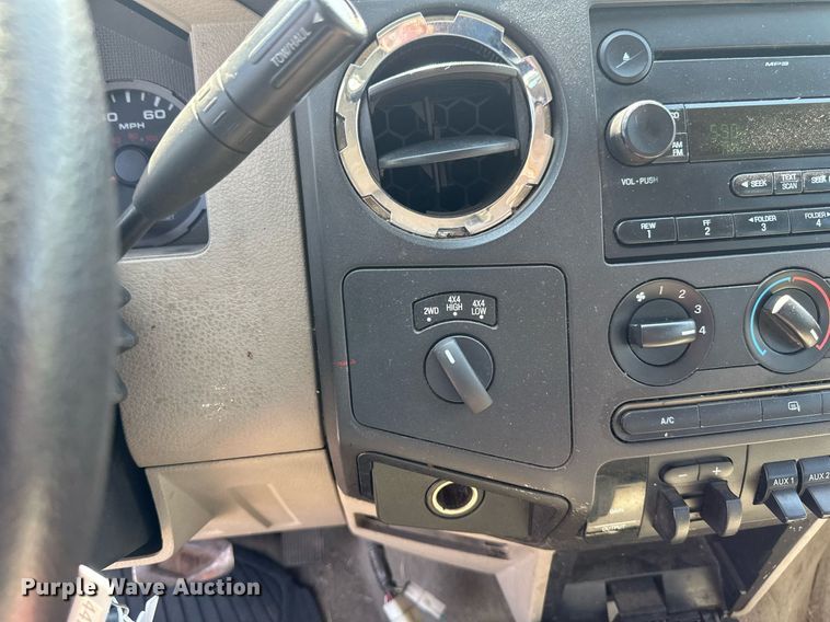 image for item EB2535 2008 Ford F350 Super Duty XLT SuperCab pickup truck