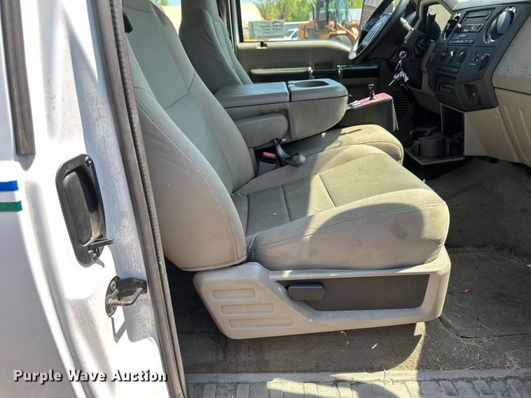 image for item EB2535 2008 Ford F350 Super Duty XLT SuperCab pickup truck