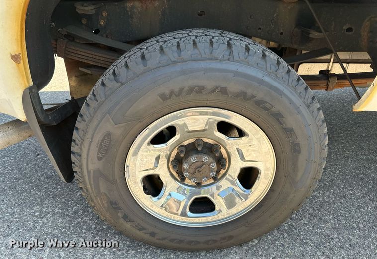 image for item EB2535 2008 Ford F350 Super Duty XLT SuperCab pickup truck