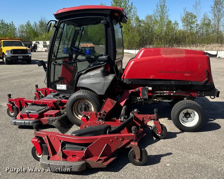 image for item EB2542 Toro Groundsmaster 5910 lawn mower