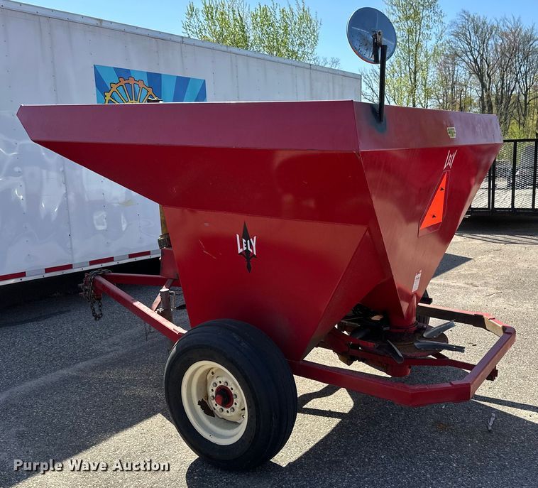 image for item EB2545 Lely L4000 spreader