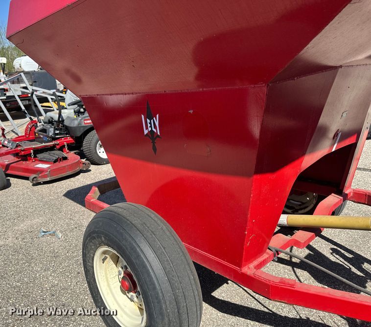 image for item EB2545 Lely L4000 spreader