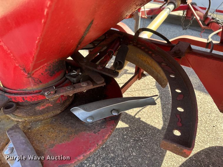 image for item EB2545 Lely L4000 spreader