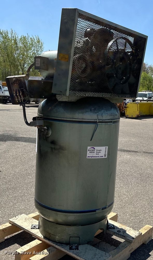 image for item EB2546 C Aire U631222-71V air compressor