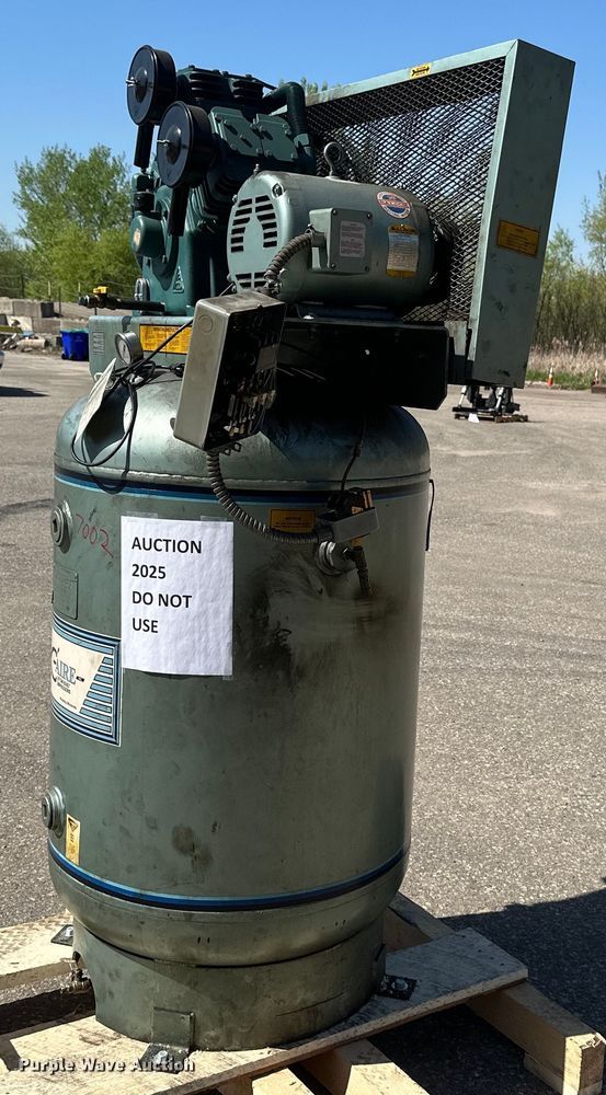 image for item EB2546 C Aire U631222-71V air compressor