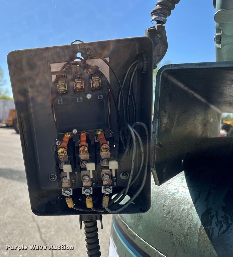 image for item EB2546 C Aire U631222-71V air compressor