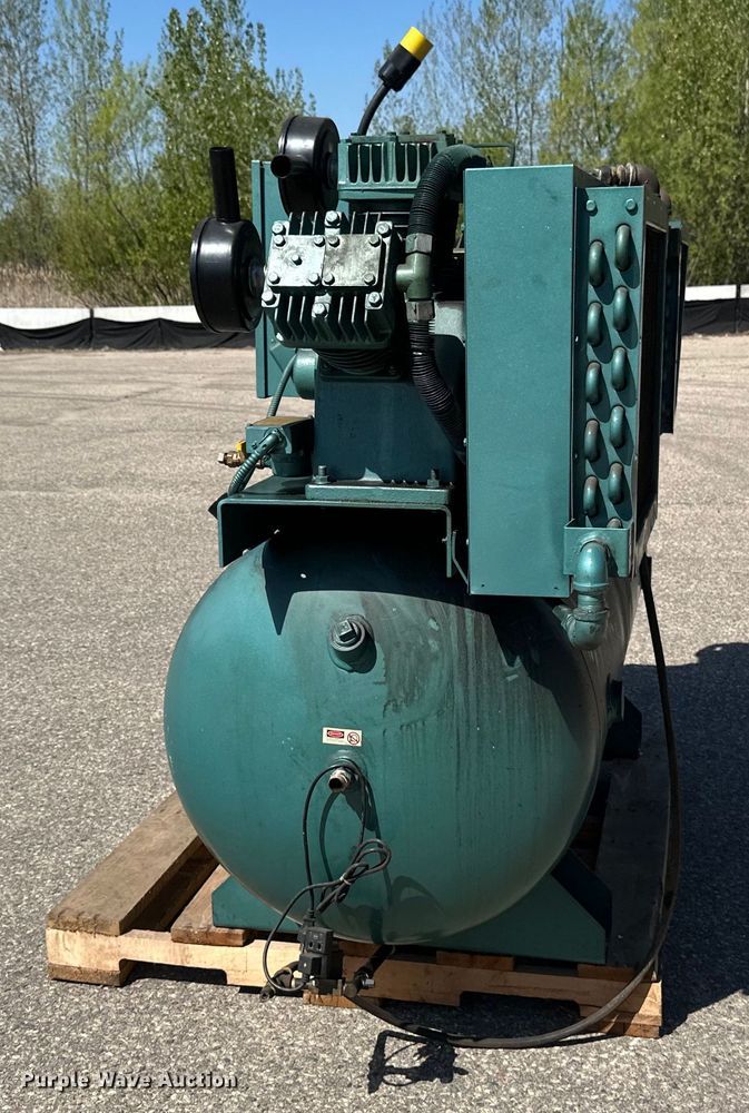 image for item EB2547 FS Curtis air compressor