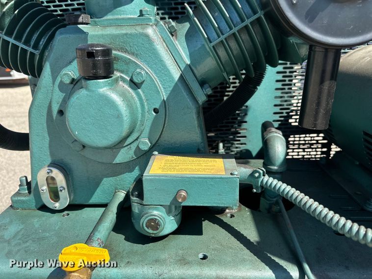 image for item EB2547 FS Curtis air compressor