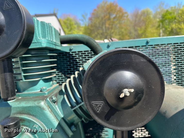 image for item EB2547 FS Curtis air compressor