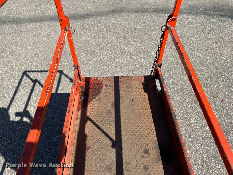 image for item EB2548 2002 Sky Jack SJIII 3226 scissor lift