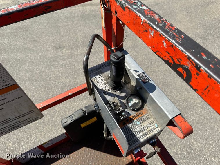image for item EB2548 2002 Sky Jack SJIII 3226 scissor lift
