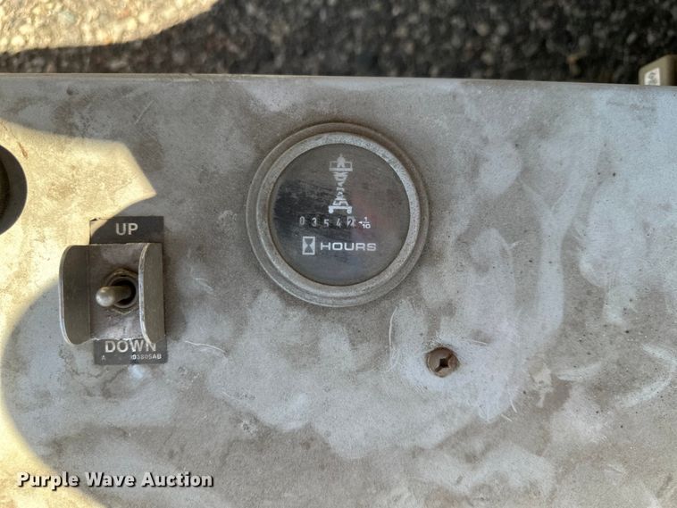 image for item EB2548 2002 Sky Jack SJIII 3226 scissor lift