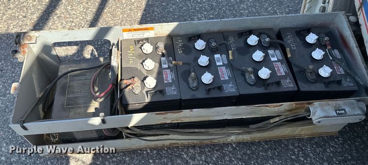 image for item EB2548 2002 Sky Jack SJIII 3226 scissor lift