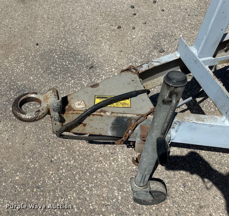 image for item EB2550 1996 LeRoi 0185DJ-E air compressor