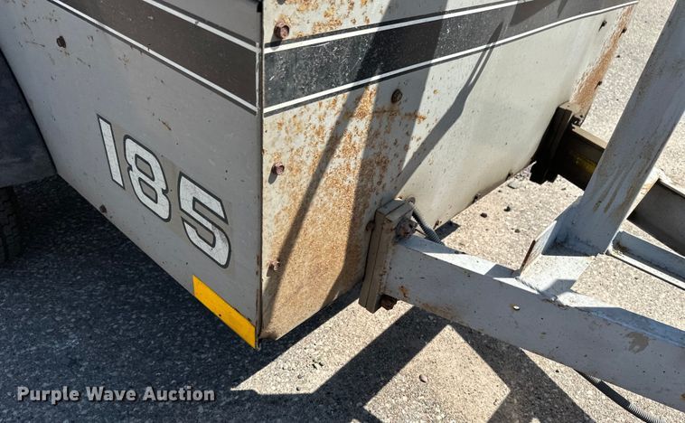 image for item EB2550 1996 LeRoi 0185DJ-E air compressor