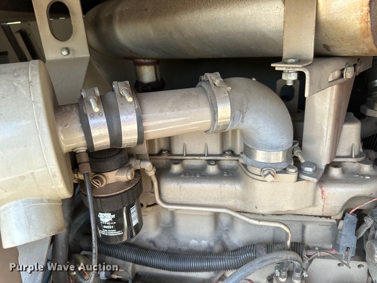 image for item EB2550 1996 LeRoi 0185DJ-E air compressor