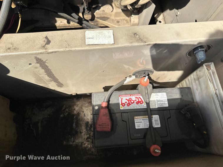 image for item EB2550 1996 LeRoi 0185DJ-E air compressor