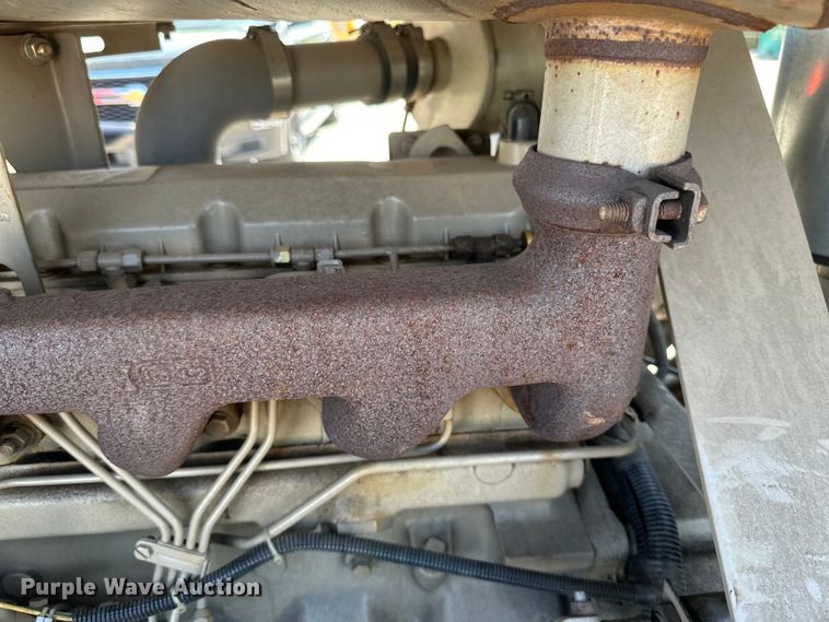 image for item EB2550 1996 LeRoi 0185DJ-E air compressor