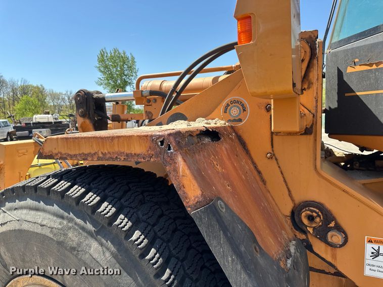 image for item EB2553 2002 Case 721C wheel loader