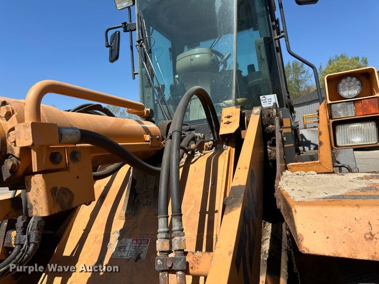 image for item EB2553 2002 Case 721C wheel loader