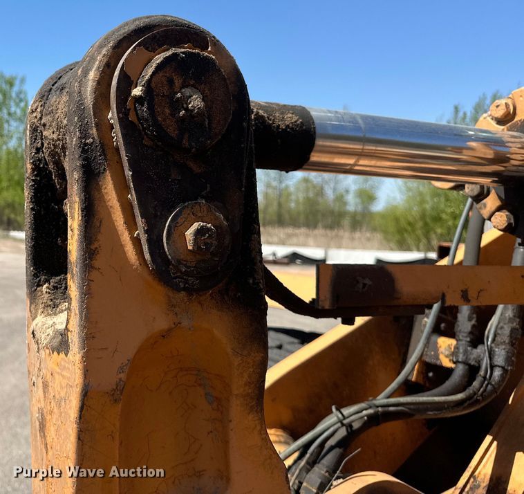 image for item EB2553 2002 Case 721C wheel loader