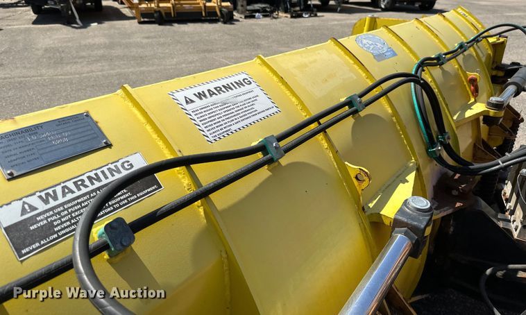 image for item EB2553 2002 Case 721C wheel loader