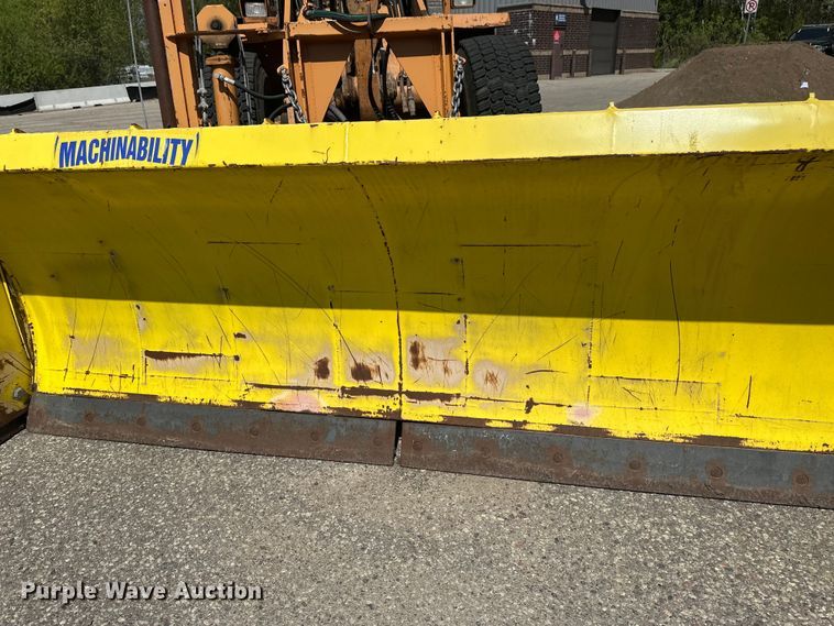 image for item EB2553 2002 Case 721C wheel loader