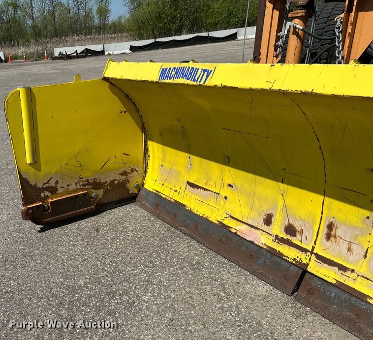 image for item EB2553 2002 Case 721C wheel loader