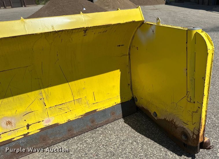 image for item EB2553 2002 Case 721C wheel loader