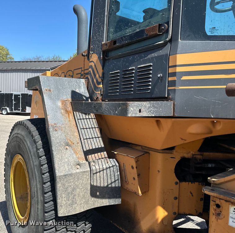 image for item EB2553 2002 Case 721C wheel loader