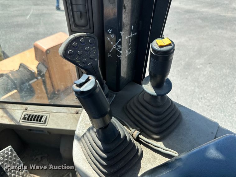 image for item EB2553 2002 Case 721C wheel loader