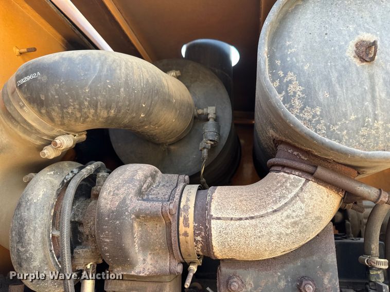 image for item EB2553 2002 Case 721C wheel loader