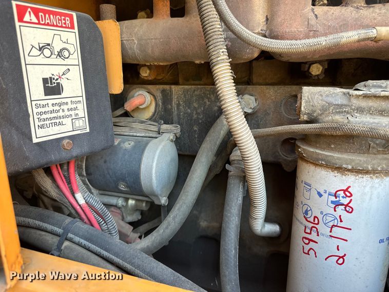 image for item EB2553 2002 Case 721C wheel loader