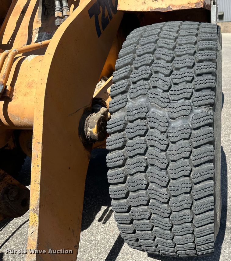 image for item EB2553 2002 Case 721C wheel loader