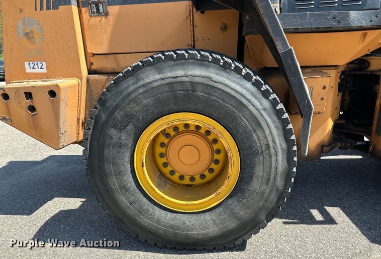 image for item EB2553 2002 Case 721C wheel loader