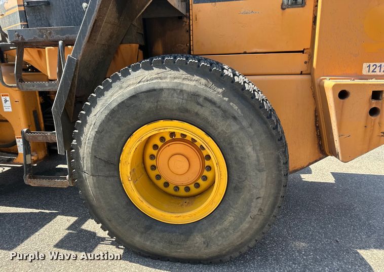 image for item EB2553 2002 Case 721C wheel loader