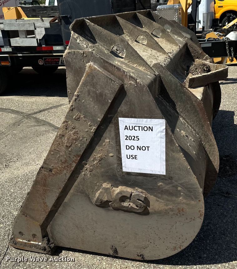 image for item EB2553 2002 Case 721C wheel loader