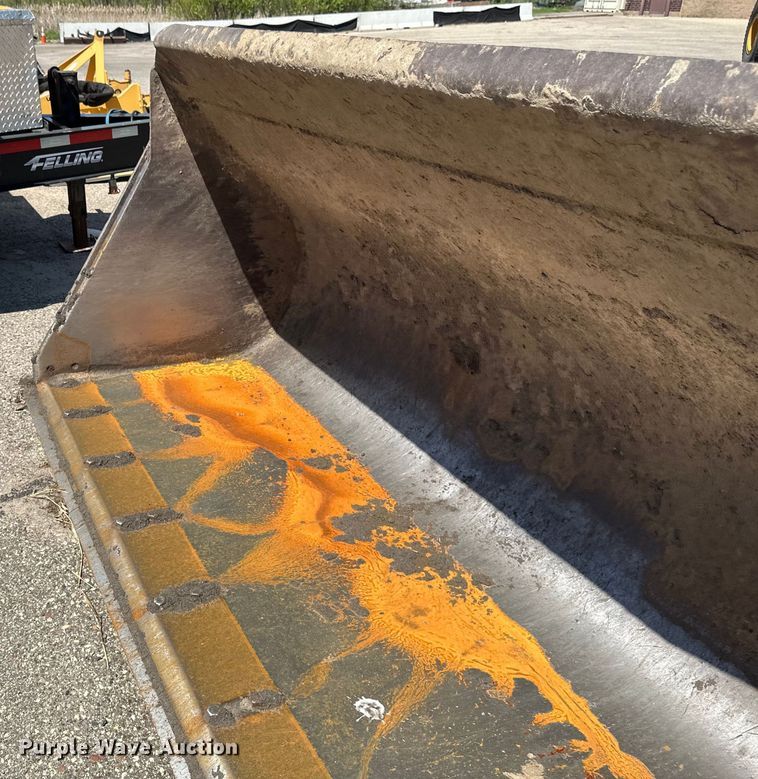 image for item EB2553 2002 Case 721C wheel loader