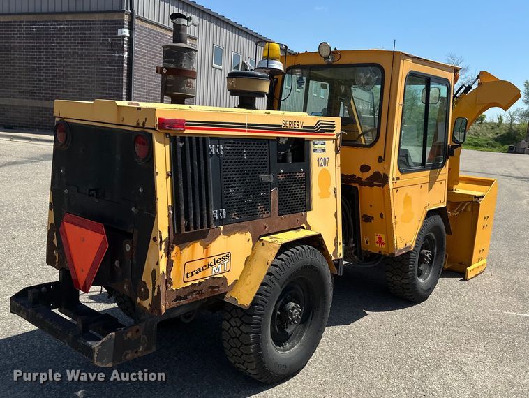 image for item EB2554 Trackless MT5T municipal tractor 