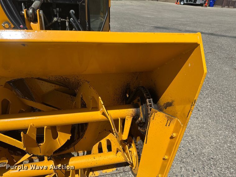 image for item EB2554 Trackless MT5T municipal tractor 