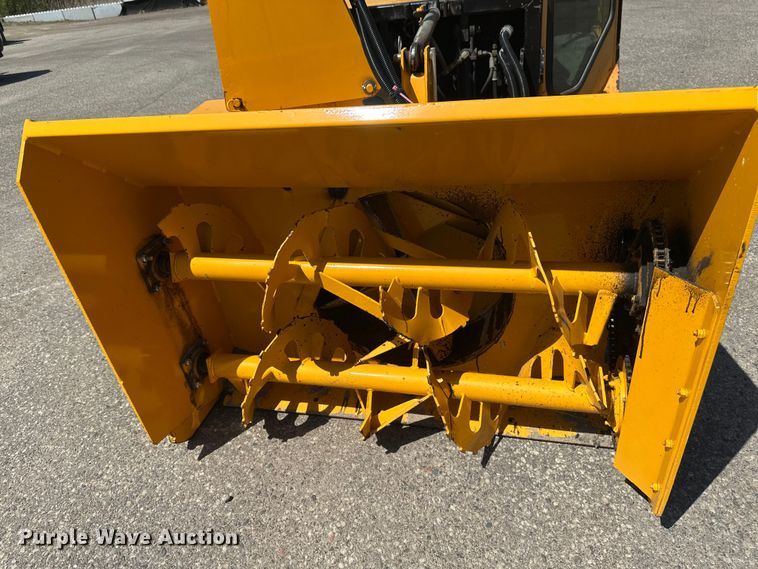 image for item EB2554 Trackless MT5T municipal tractor 