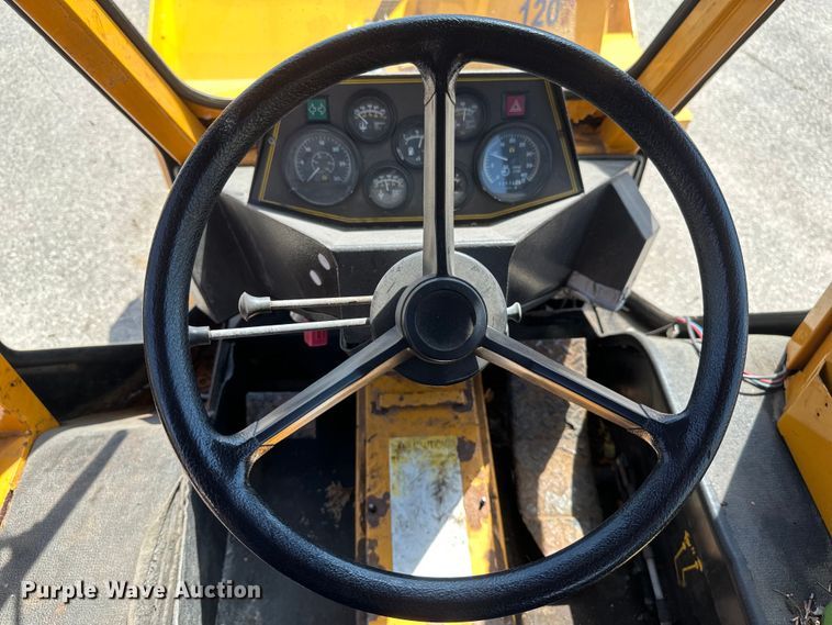 image for item EB2554 Trackless MT5T municipal tractor 