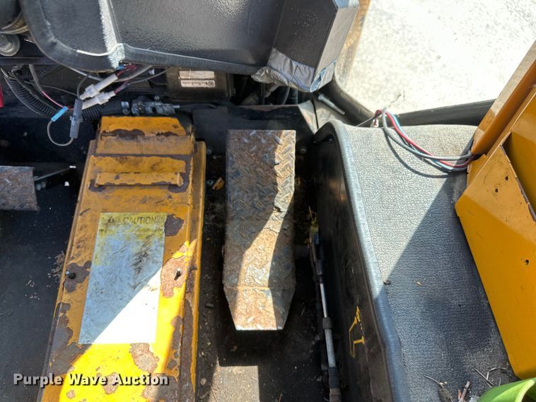 image for item EB2554 Trackless MT5T municipal tractor 