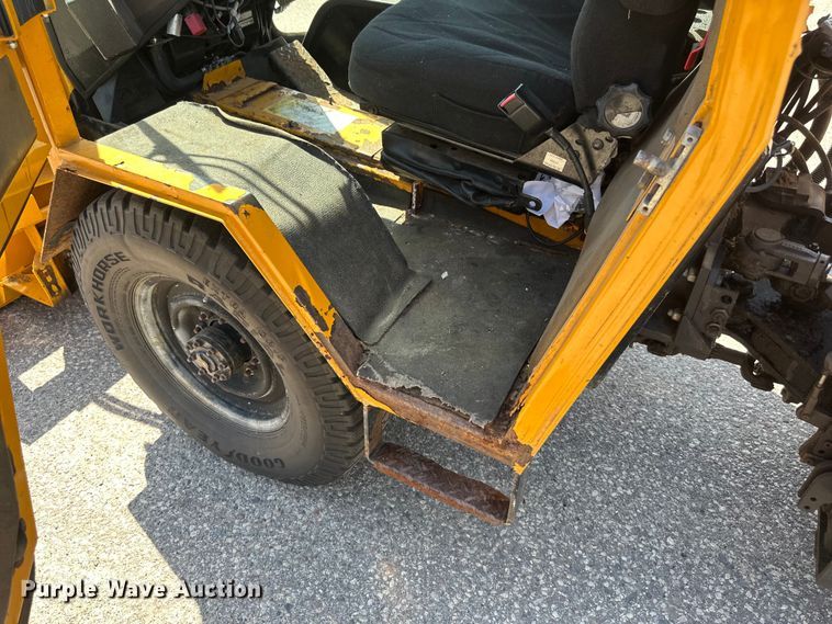 image for item EB2554 Trackless MT5T municipal tractor 