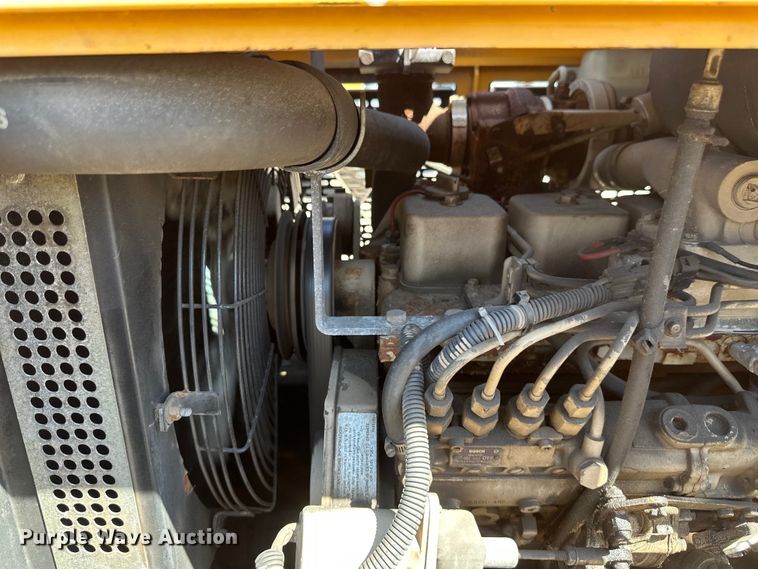 image for item EB2554 Trackless MT5T municipal tractor 